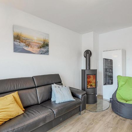 Nice Home In Tossens With Kitchen Bagian luar foto