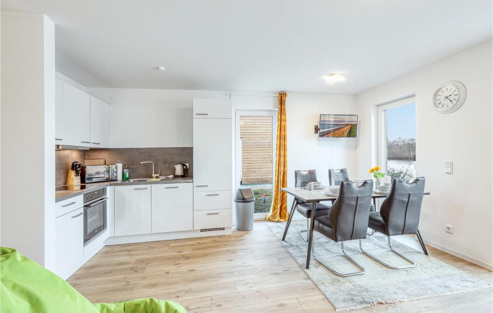 Nice Home In Tossens With Kitchen Bagian luar foto